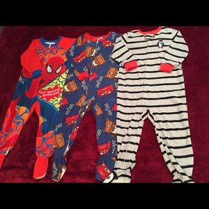 🌟SOLD🌟Boys Fleece Footed Sleeper Set